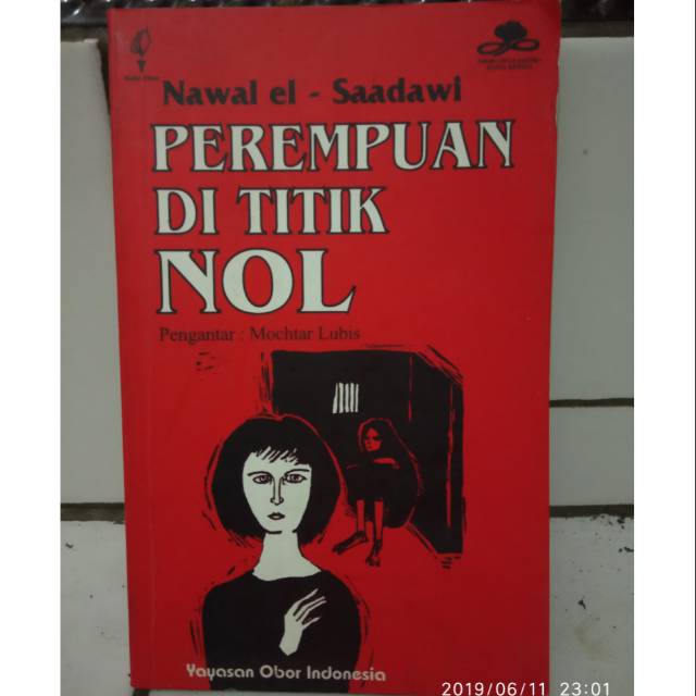PEREMPUAN DI TITIK NOL