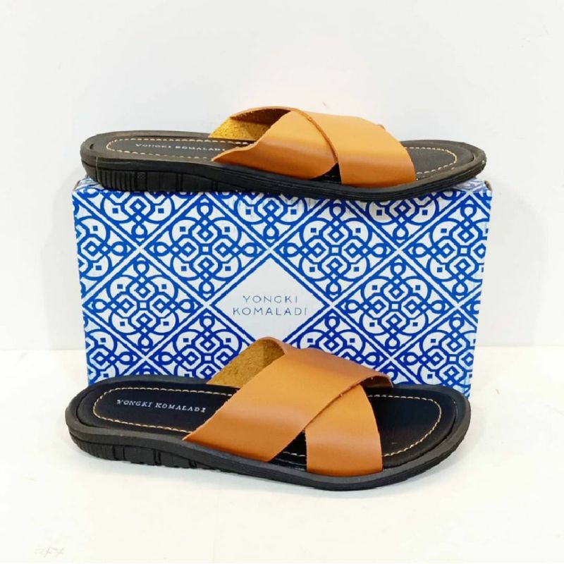 Sandal cowok Yongki Komaladi