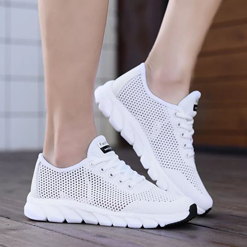 [ESSE] Sepatu Sneakers Kanvas Wanita Slip on Impor Fashion Trending W4