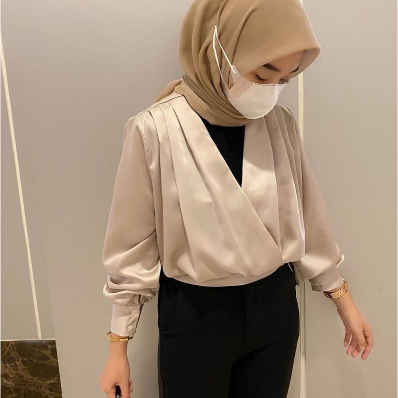 Bellaaaa Top Blouse Satin/Baju Satin/Atasan Satin/Blouse Sateen