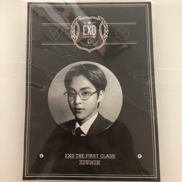[Official] EXO XIUMIN Pinbutton Badge ‘EXO THE FIRST CLASS’
