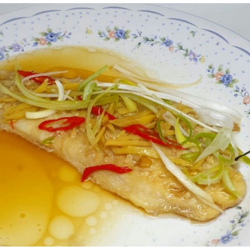 

Steamed soy and ginger fish