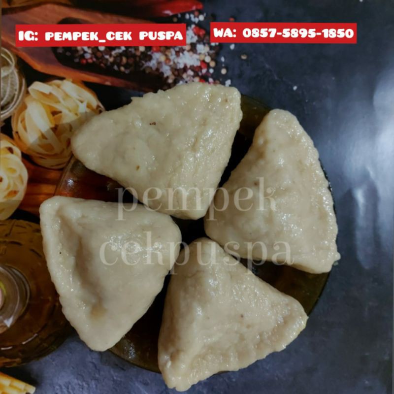 

Pempek Besar