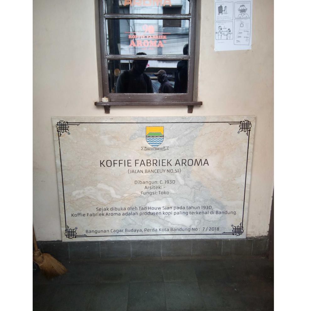 

Tersedi4 Kopi Aroma Bandung Robusta Moka Mokka Arabika Toraja semua Varian 250 gr C0de@z#r4 P0puler