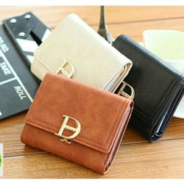 Dompet lipat D / dompet wanita/dompet murah