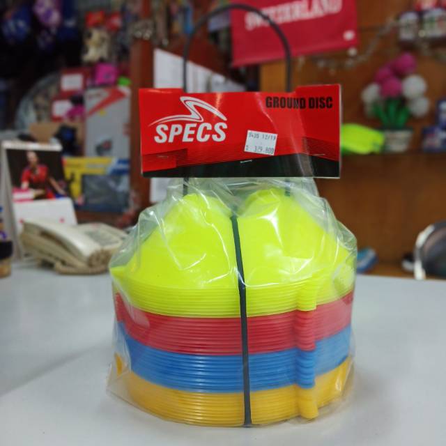 Corong patok cone cones sepak bola futsal latihan pemain specs spec spek 1 set isi 40 banyak
