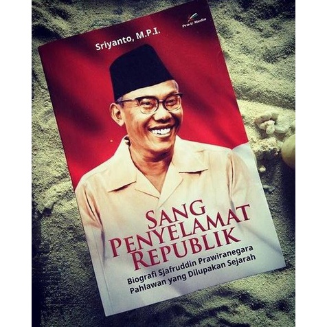

Sang Penyelamat Republik. PRO U MEDIA