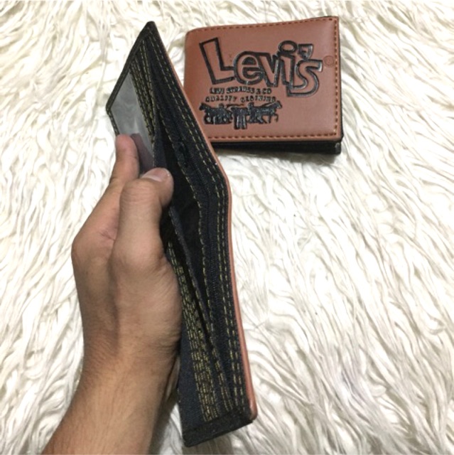 Dompet pria remaja bahan kulit sintetis lokal jenis golden model lipat dua horizontal #dompetpria #dompetcowok #domoetremaja #dompet