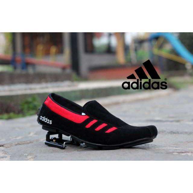 Adidas NMD R2 size 38 - 43 sepatu pria olahraga sport running lari jogging abu navy putih merah