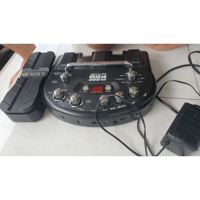 Efek gitar Line 6 pod floor