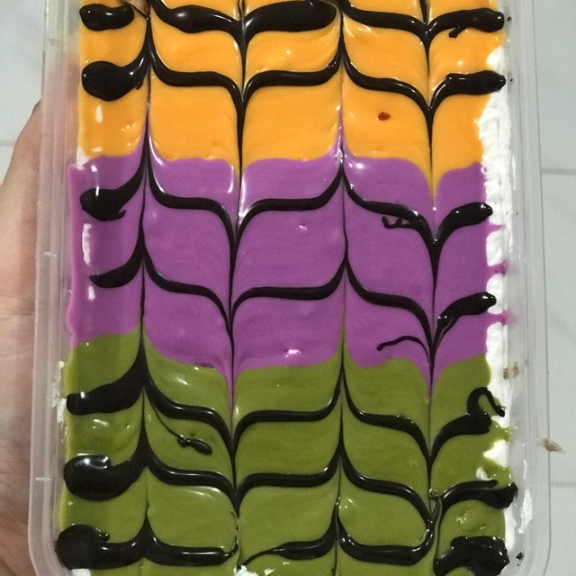 

Cake Lumer Green Tea, Taro, Mangga Box 650ml Bisa Request Ucapan