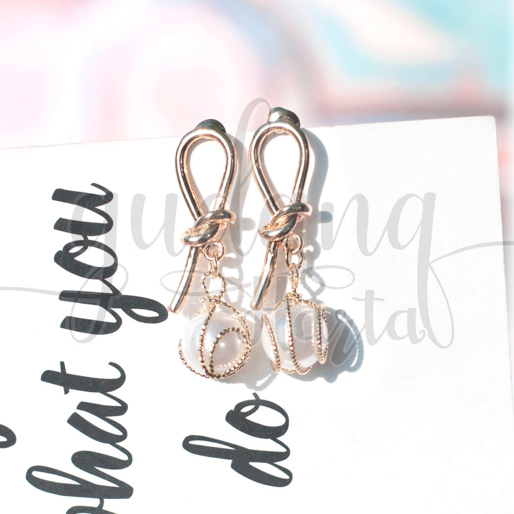 Anting Stud Knot The Pearl Simple GH 203620