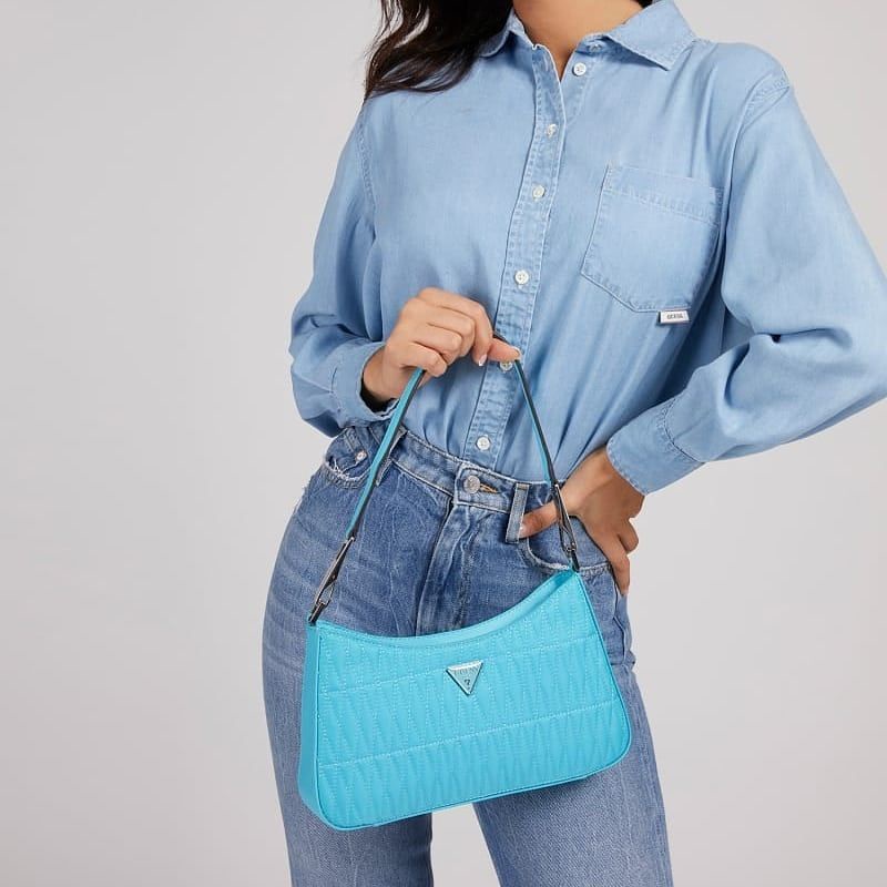 10.10 SALE | GUESSS Layla Shoulder Bag