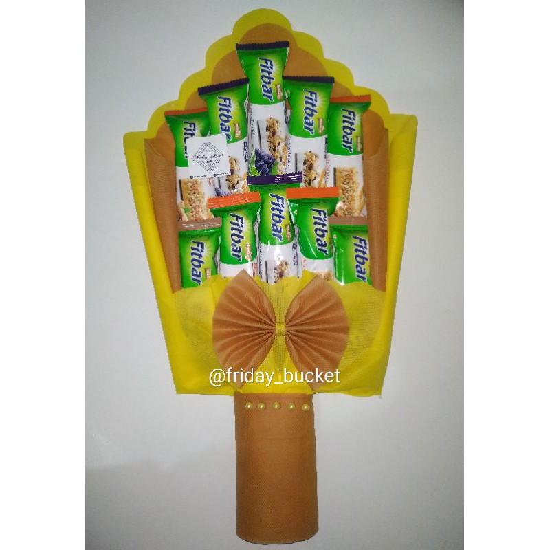 

tart snack / bucket snack / kue ulang tahun / hadiah ulang tahun / kado ulang tahun