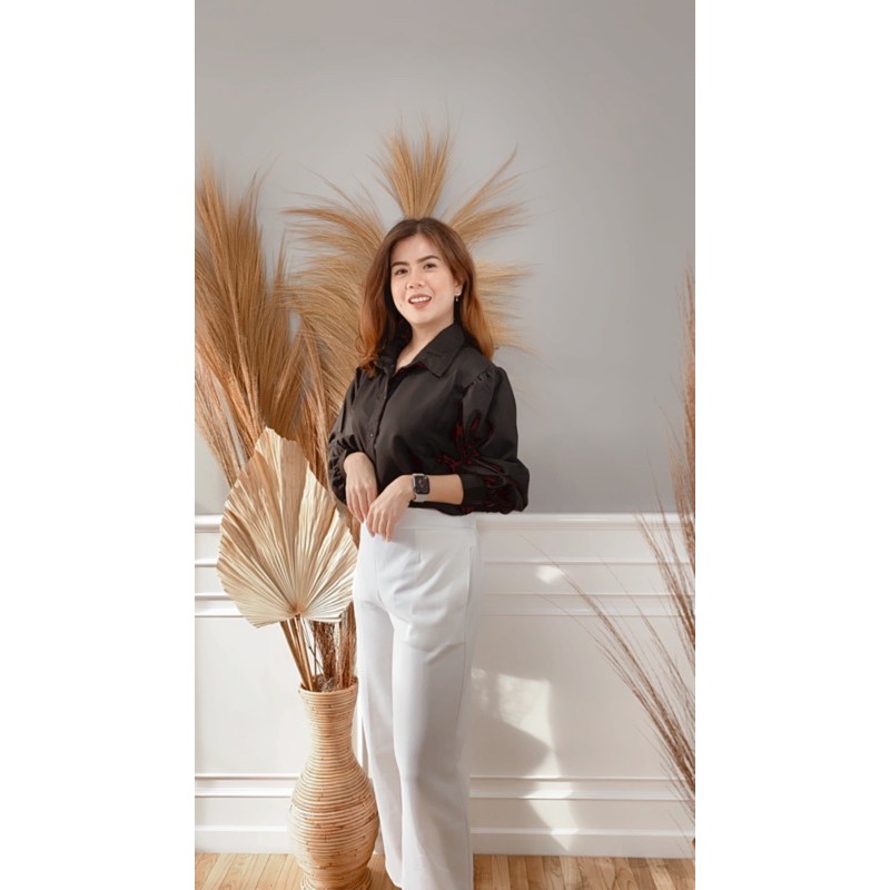 AFI - EC - Blouse Mona / Audry-Hitam