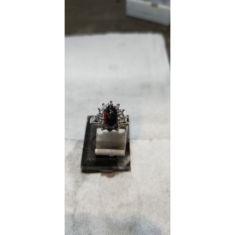 cincin wanita  batu natural black oval kalimaya, ring perak ukuran ring 12