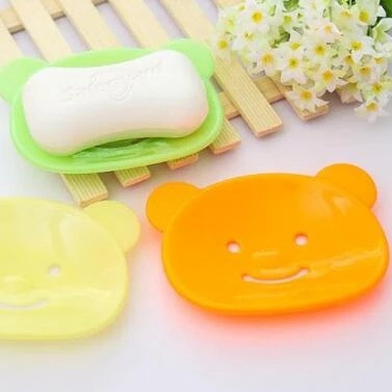 Kotak Sabun Cucian Bentuk Oval Motif Kartun Beruang Bahan Plastik Warna Acak Untuk Kamar Mandi