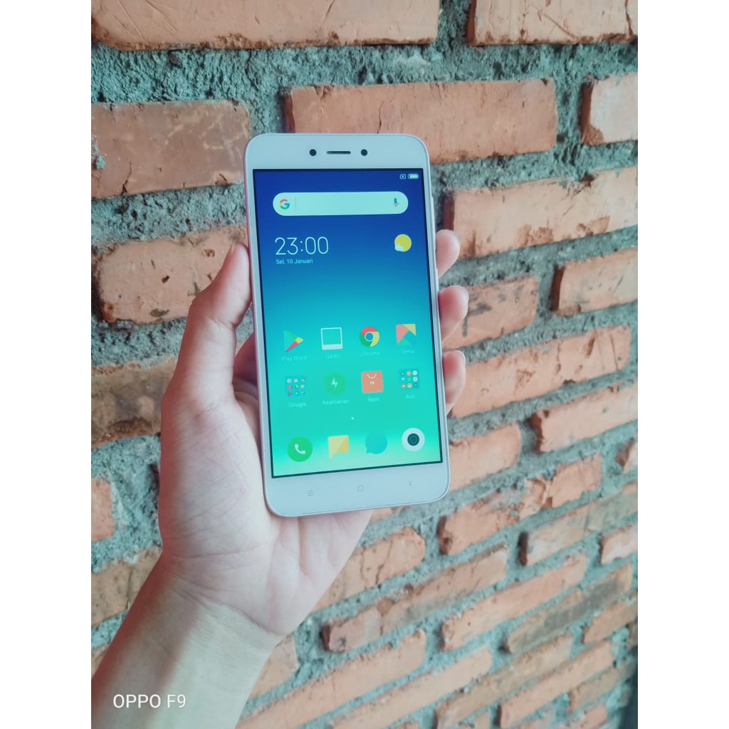 HANDPHONE HP XIAOMI REDMI 5A 2/16GB HP AJA SECOND SEKEN