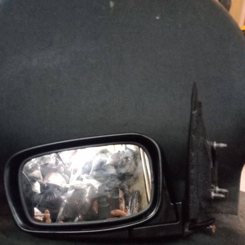 spion Proton Saga FLX kiri