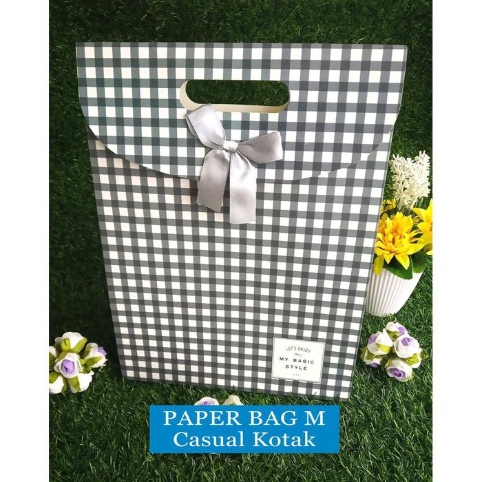 

Paper Bag Motif / Tas Kertas Kado / Tas Ulang tahun - M Casual