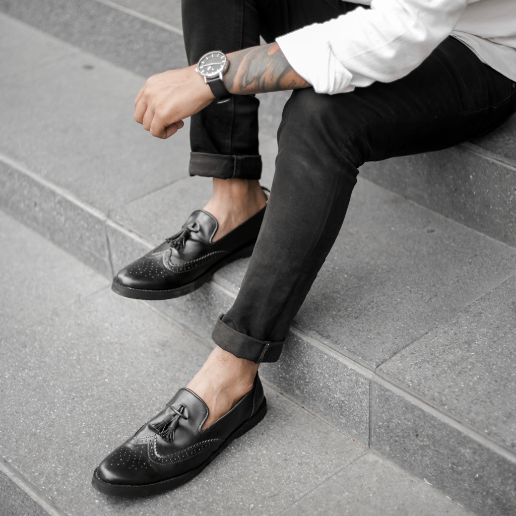 TOMIO BLACK ORIGINAL x GIANT FLAMES Sepatu Loafers Hitam Pria Slip On Simple Formal Casual Kerja Kantor Slop Resmi Kantoran Pesta Kondangan Selop Jalan Santai Hangout Kuliah Penny Loafer Semi Kulit Premium Big Size Jumbo Ukuran Besar 44 45 Keren Branded