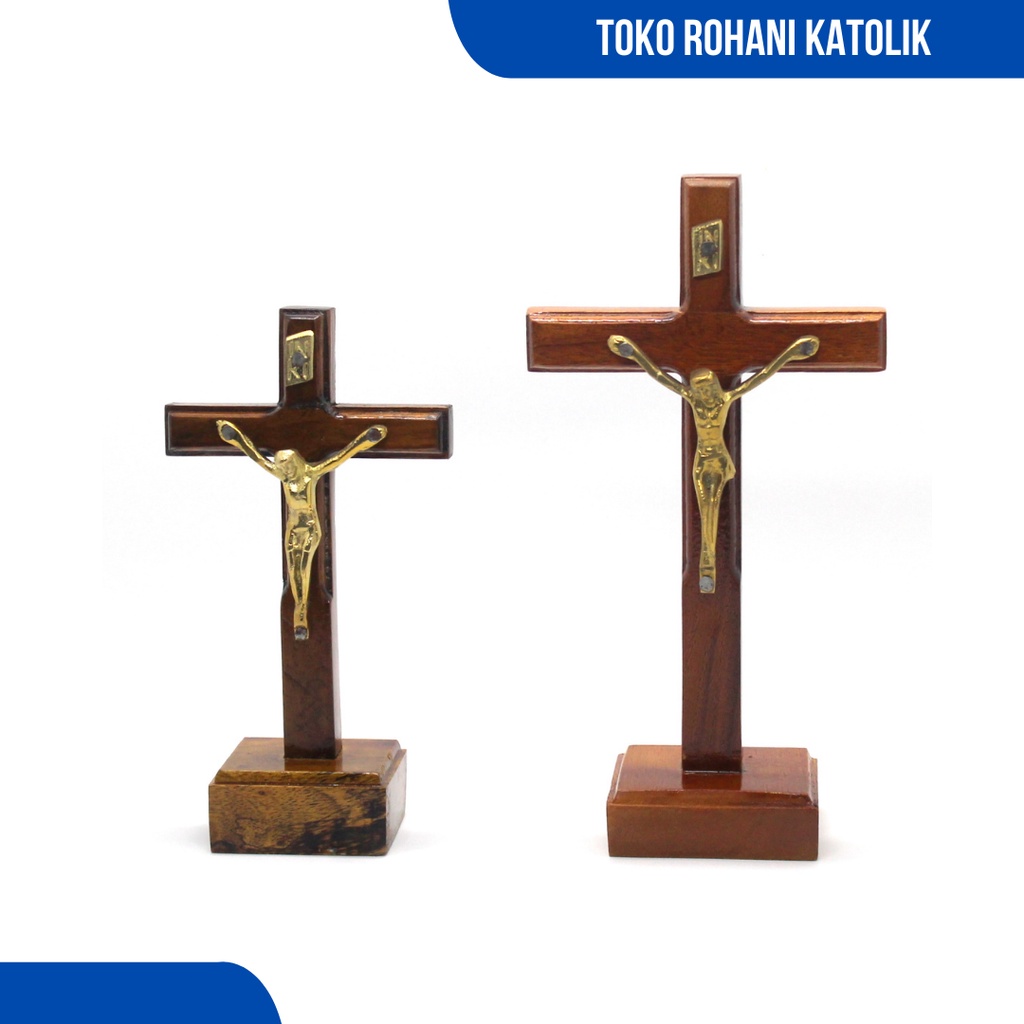 SALIB DUDUK KORPUS KUNINGAN 15 CM / SALIB MEJA KATOLIK / SALIB ALTAR / SALIB PATUNG YESUS