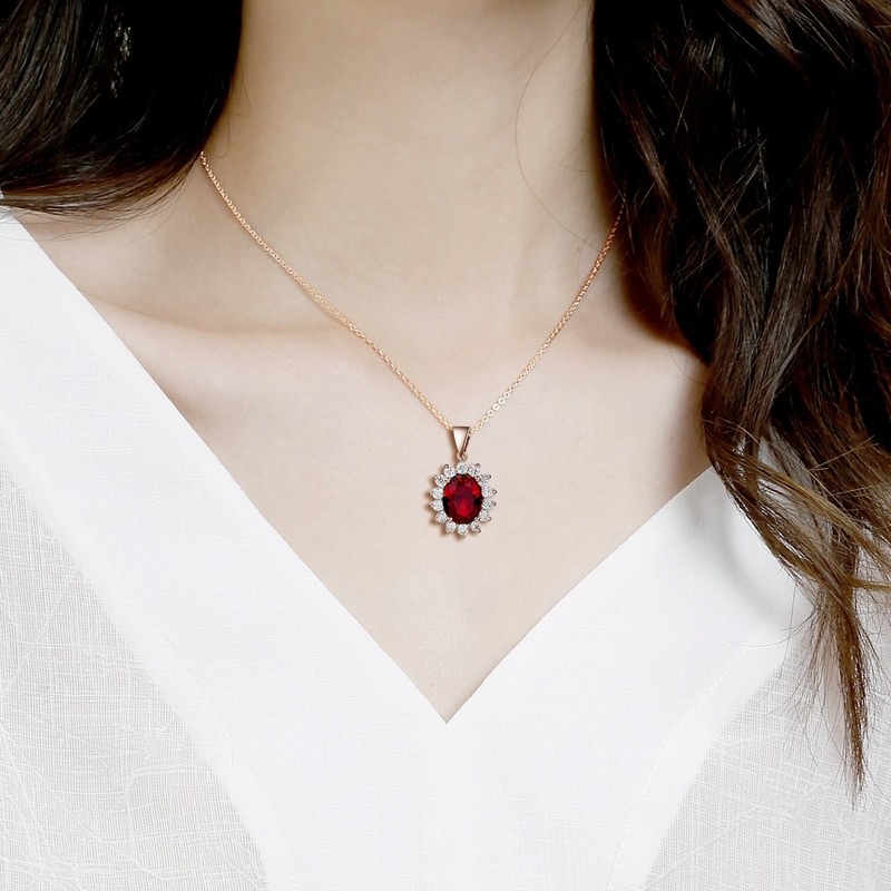 [Ready Stock]Fashion Inlaid Ruby Pendant Rose Gold Necklace