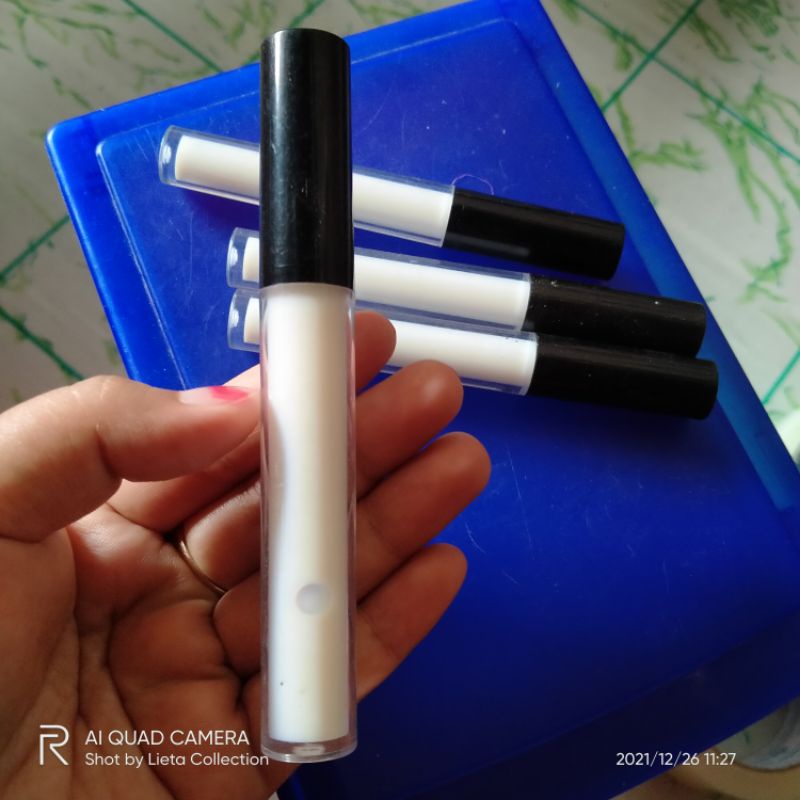 

Lem kulit super glue