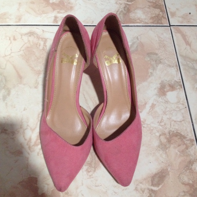 The little things she needs heels