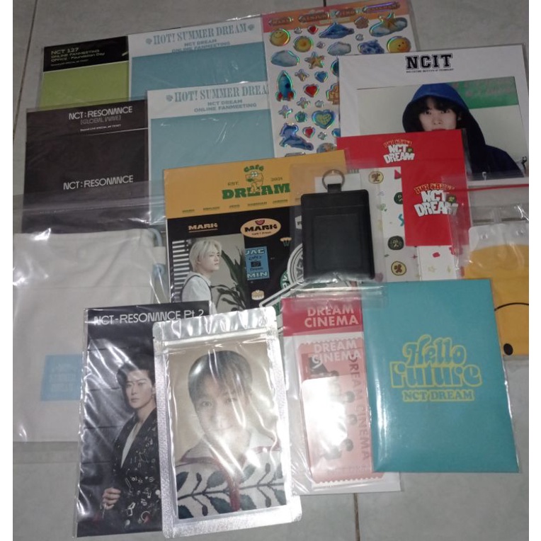 merchendise official nct jaehyun jeno jaemin ar ticket mini bag balloon deco sticker hot sauce postc