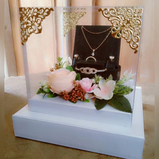 Tempat Perhiasan Seserahan  001 Shopee Indonesia