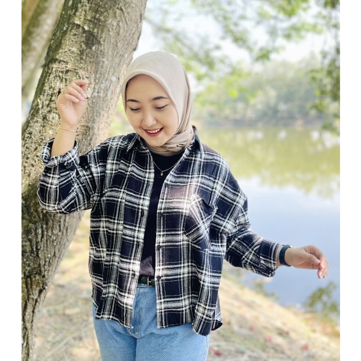 Kemeja Flanel Oversize / Atasan Wanita Casual Jumbo Flanel Premium