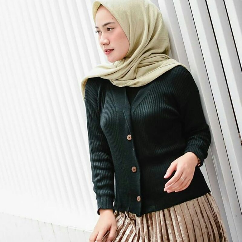 Cardi Crop Starda Button-4