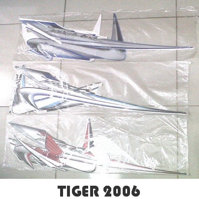 STIKER MOTOR TIGER 2006-2010 IMI1