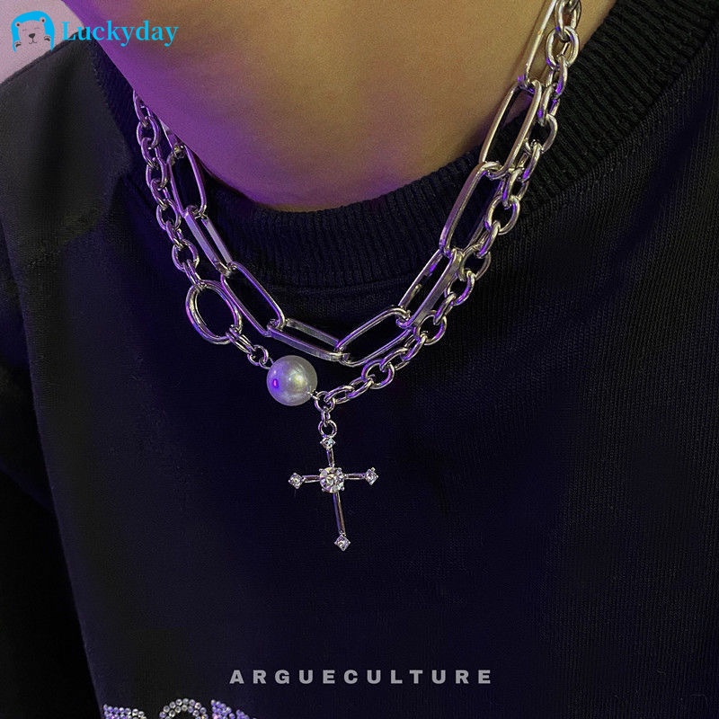 YEEZII Kalung Rantai Choker Liontin Salib Kristal Mutiara Lapis Ganda Warna Silver Untuk Aksesoris Perhiasan