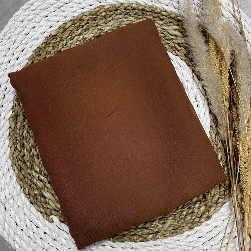 Daily Hijab Bella Square / Jilbab Kerudung segiempat 4-Bella Polos HAZELNUT