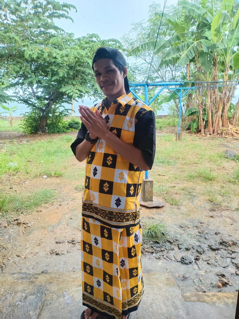 Batik Solo Modern Sarung Dan Koko Semar Hitam Sogan Full Furing