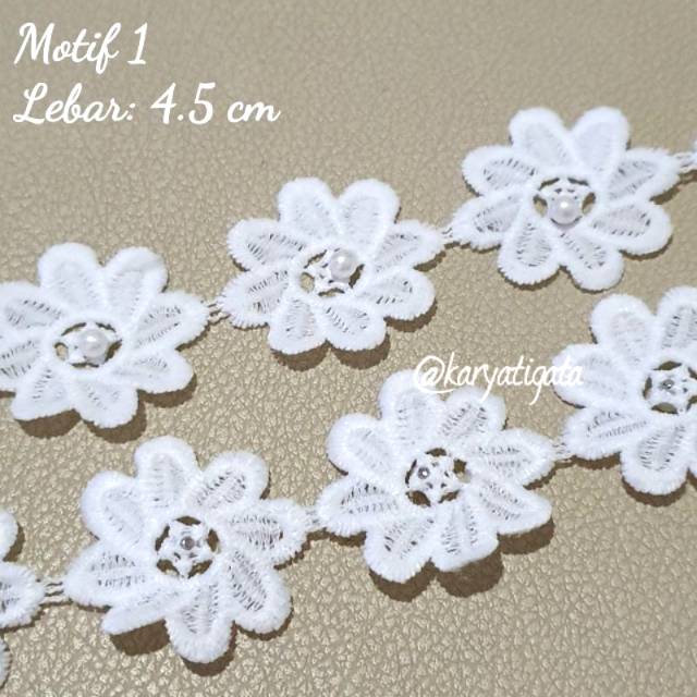 Renda Prada Bunga Putih Mote Mutiara - Motif 1 (15 Yard)