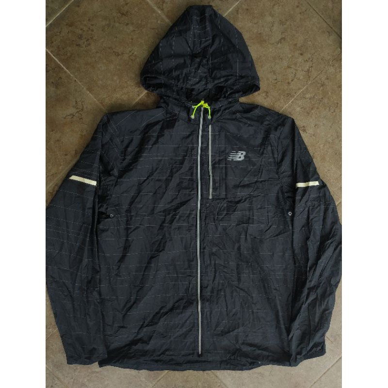 jaket running NB