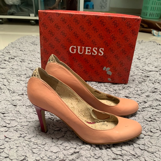 Sepatu guess 36