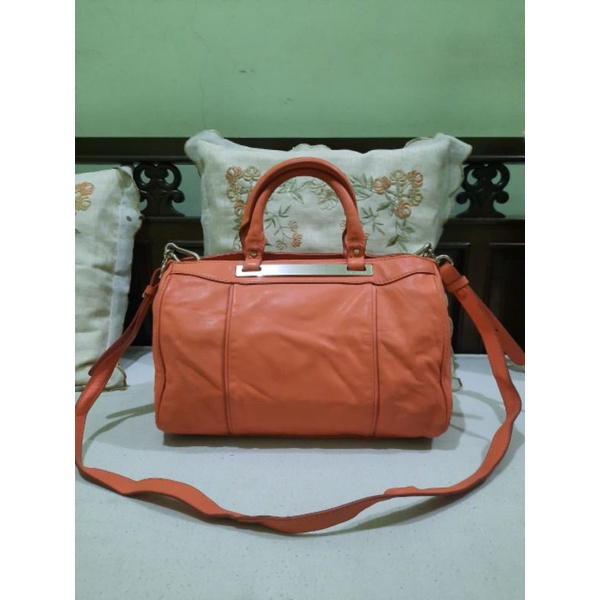 Tas Wanita Branded Second Dissona Tas Selempang