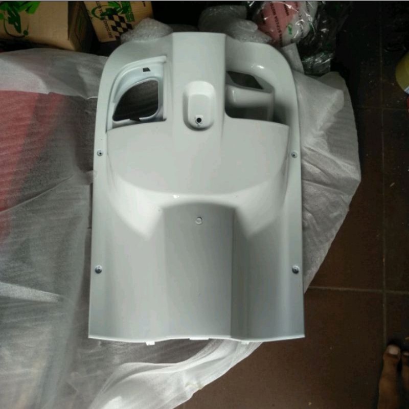 Dasbor body kontak tengah scoopy fi new esp 2017-2020 putih
