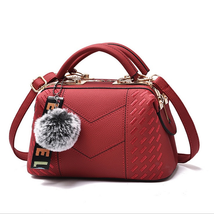 TFT AX9300 AX207 TAS IMPORT BATAM TAS KEKINIAN TAS CANTIK GANTUNGAN POM POM BAG DOCTOR GRATIS POMPOM