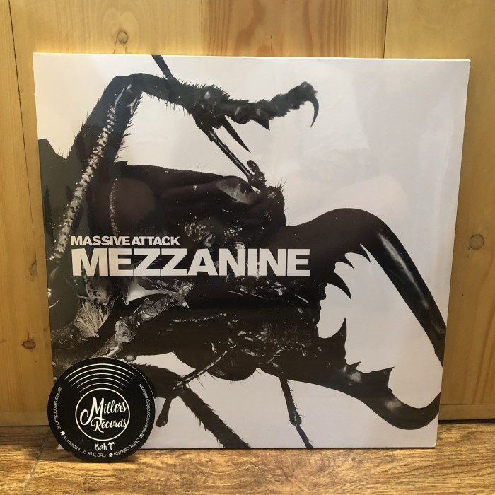 Massive Attack - Mezzanine (VINYL / PIRINGAN HITAM)