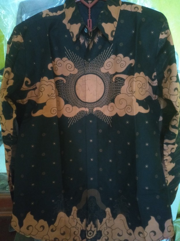 Megasurya Kemeja Batik Pria Lengan Panjang Slimfit Katun Printing Hem Baju Seragam Kantor Modern