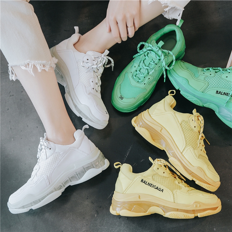  Sepatu  Sneakers Bahan Mesh Breathable Warna  Hijau  