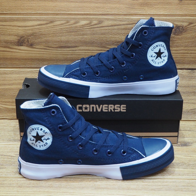 SEPATU CASUAL CONVERSE ALL STAR X UNDEFEATED CHUCK TAYLOR II 2 SNEAKER SHOES SIZE MADE IN VIETNAM