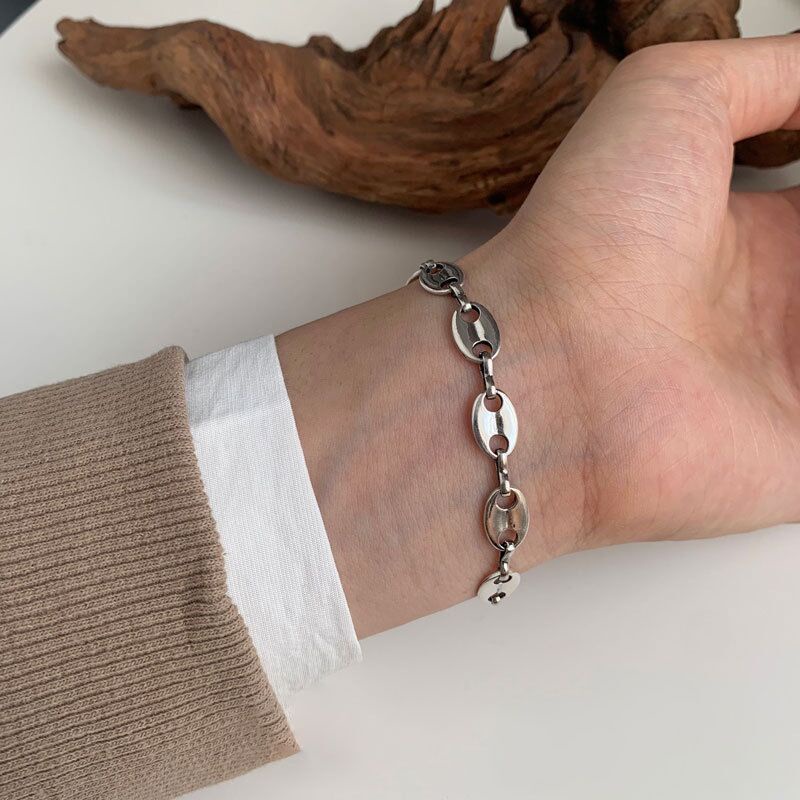 Gelang Buckle Hidung Babi Bahan Stainless Steel Untuk Wanita