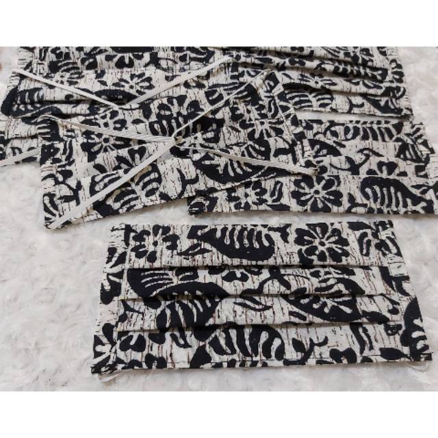 Masker kain Motif Batik_Makassar