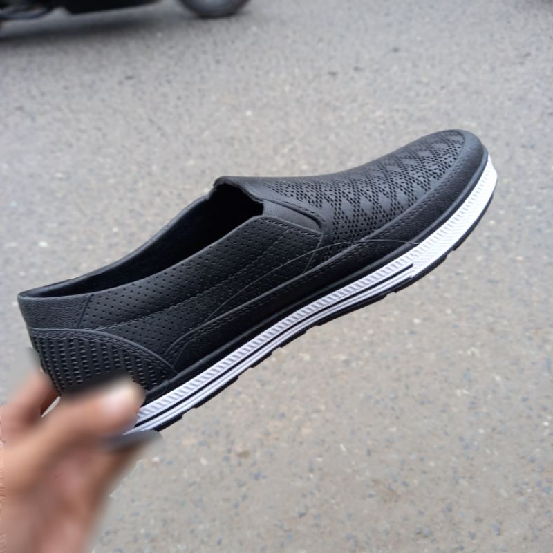 sepatu pria sankyo karet sepatu slop slip on